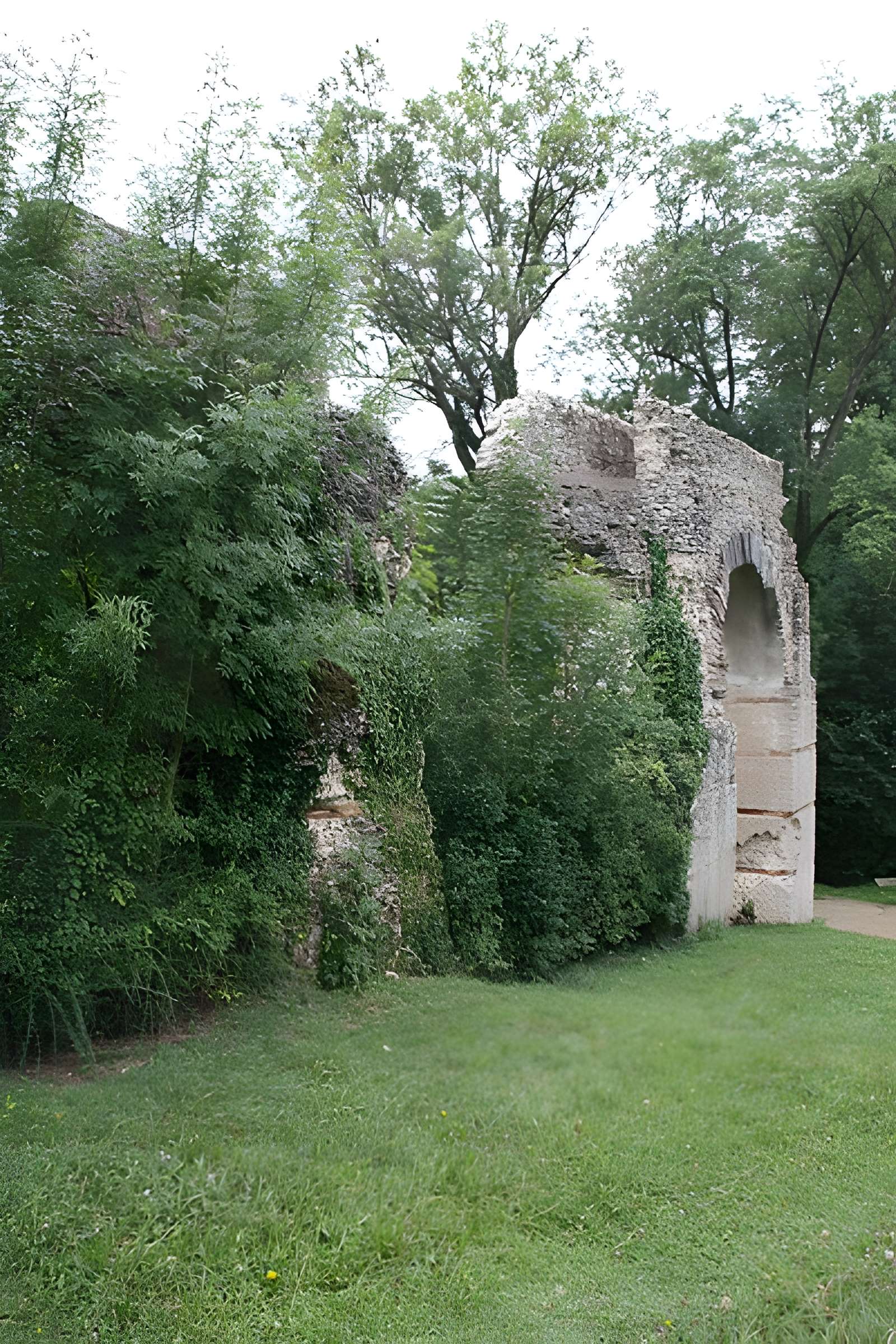 Aqueduc gallo-romain du Gier dit aussi du Mont Pilat (également sur communes de Brignais, Chaponost, Lyon, Sainte-Foy-lès Lyon, Soucieu-en-Jarrest)