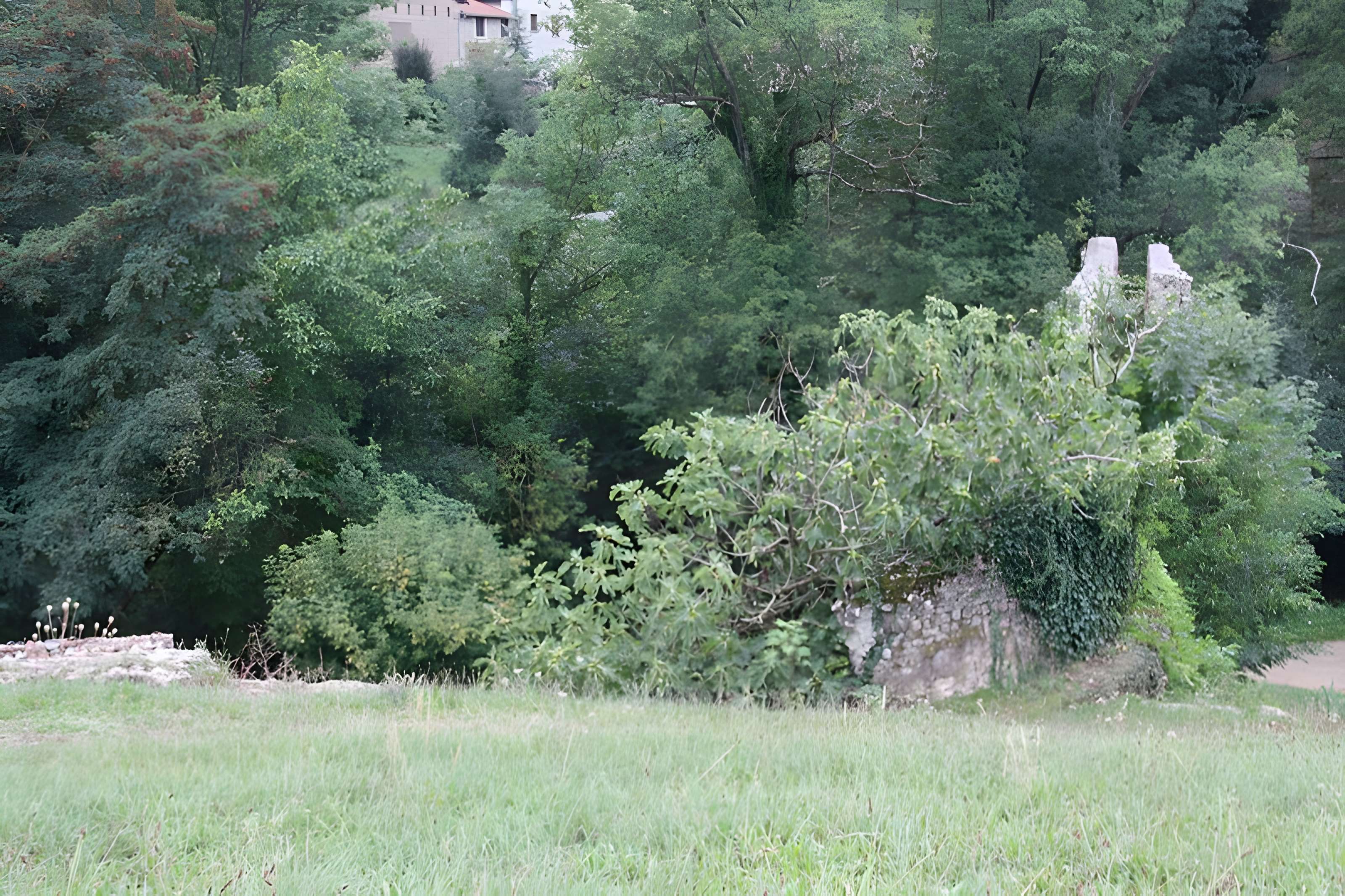 Aqueduc gallo-romain du Gier dit aussi du Mont Pilat (également sur communes de Brignais, Chaponost, Lyon, Sainte-Foy-lès Lyon, Soucieu-en-Jarrest)