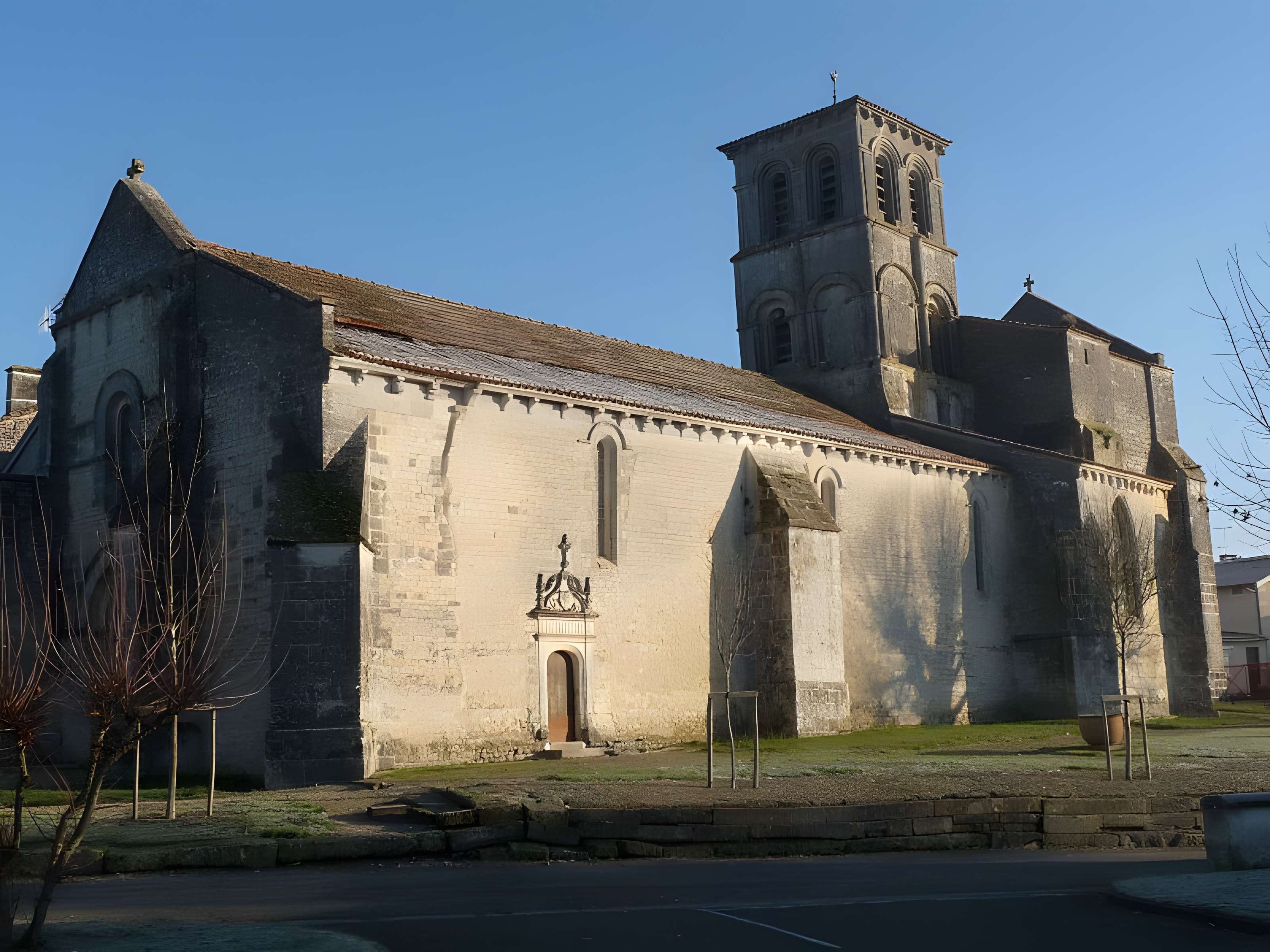 Église Saint-Martin de Juillac-le-Coq