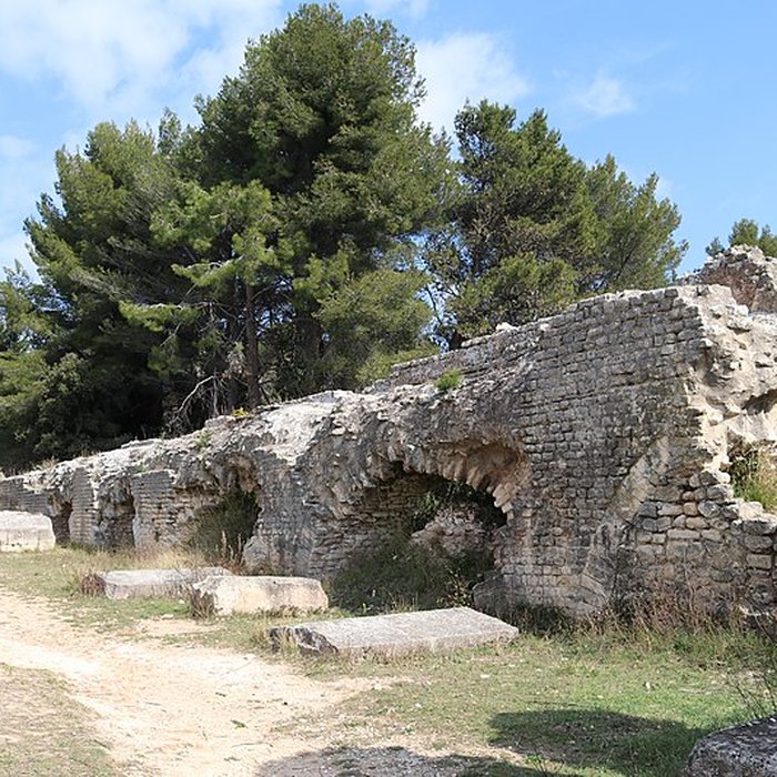 Photo de Aqueduc et moulins de Barbegal à Arles