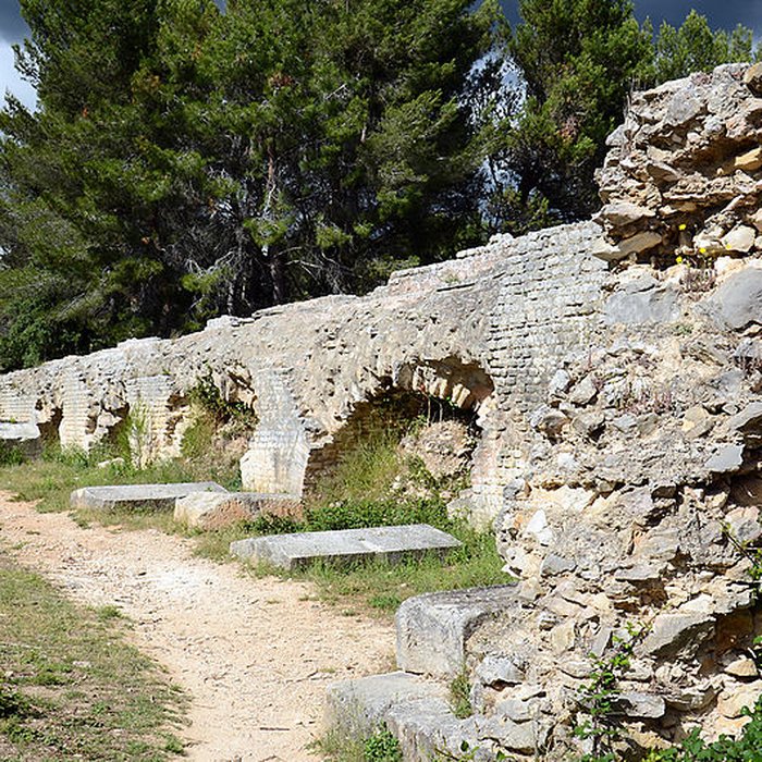 Photo de Aqueduc et moulins de Barbegal à Arles