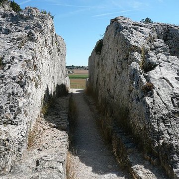 Aqueduc et moulins de Barbegal à Arles