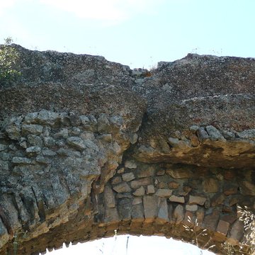 Aqueduc et moulins de Barbegal à Arles