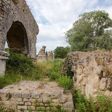 Aqueduc et moulins de Barbegal à Arles