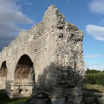 Aqueduc et moulins de Barbegal à Arles