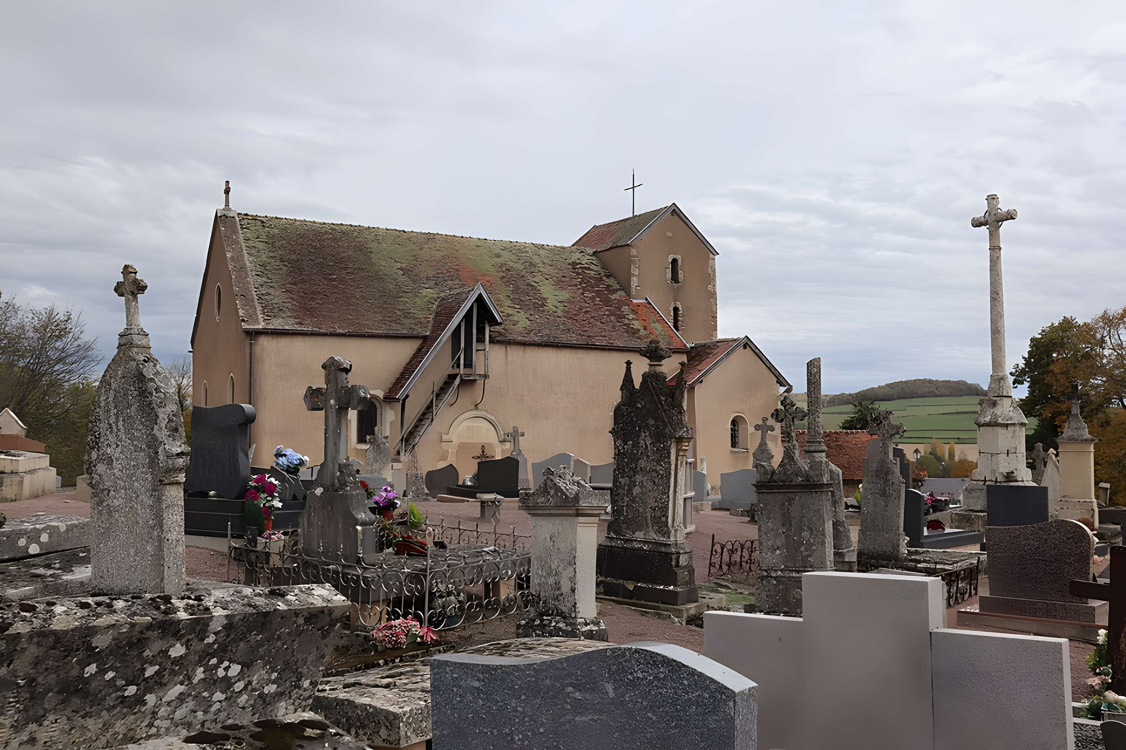 Église Saint-Martin de La Motte-Ternant