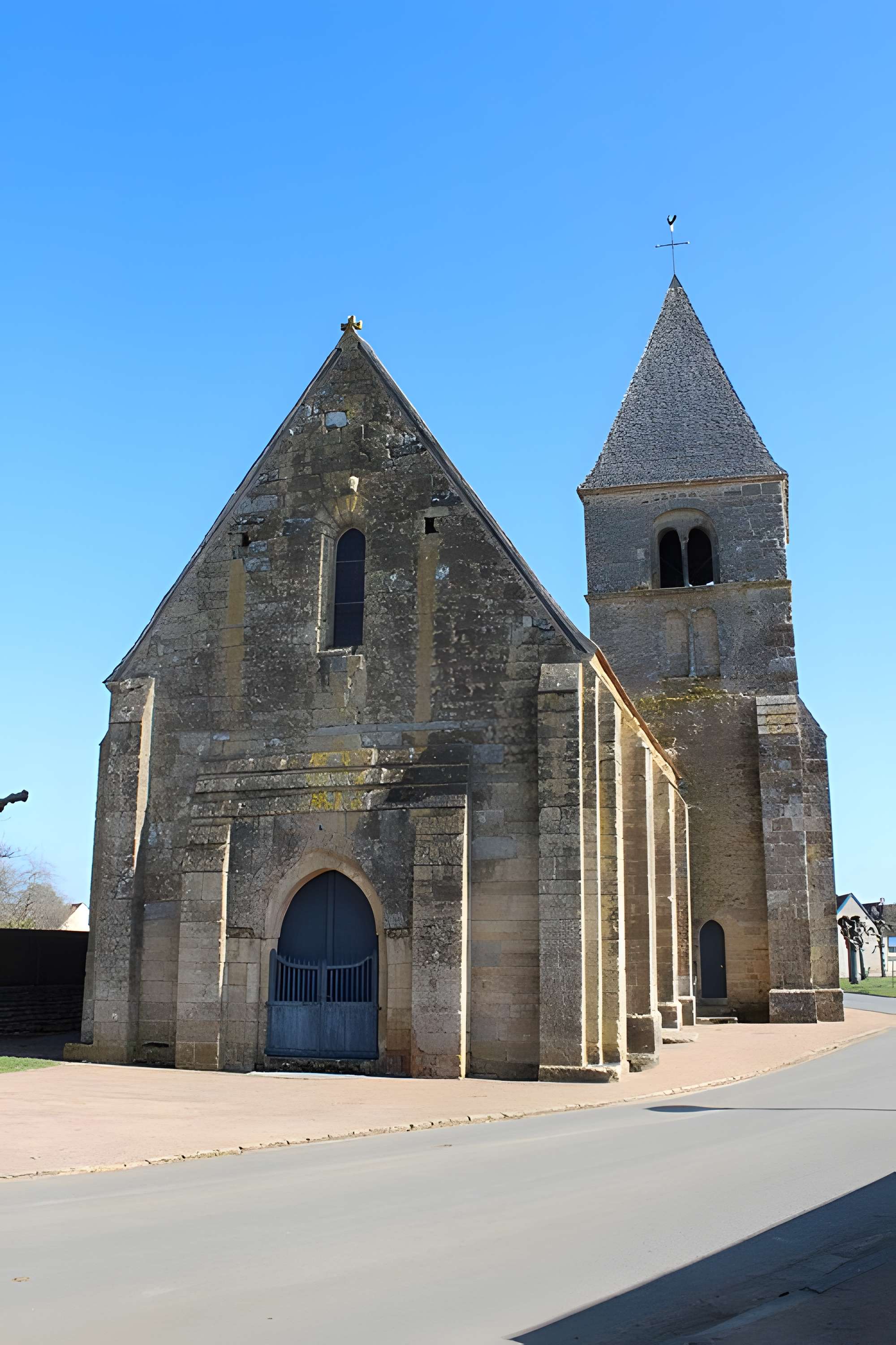 Église Saint-Martin de Lacs