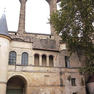 Aqueduc des Eaux de Rungis également sur communes de Rungis, Fresnes, LHay-les-Roses, Cachan, Gentilly et Paris 14