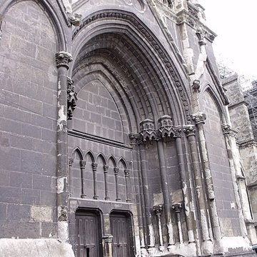 Basilique Notre-Dame-du-Saint-Cordon de Valenciennes