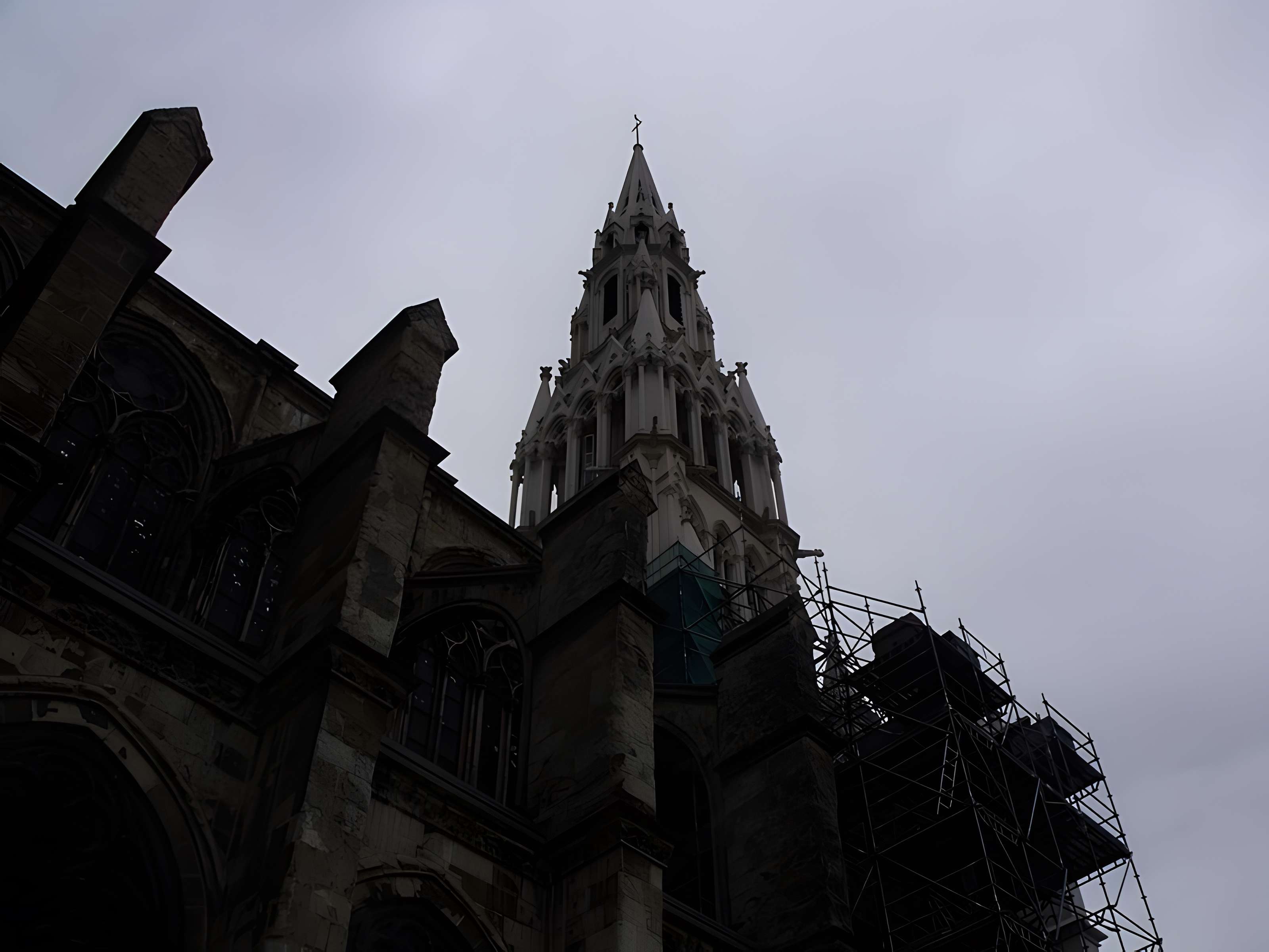 Basilique Notre-Dame-du-Saint-Cordon de Valenciennes