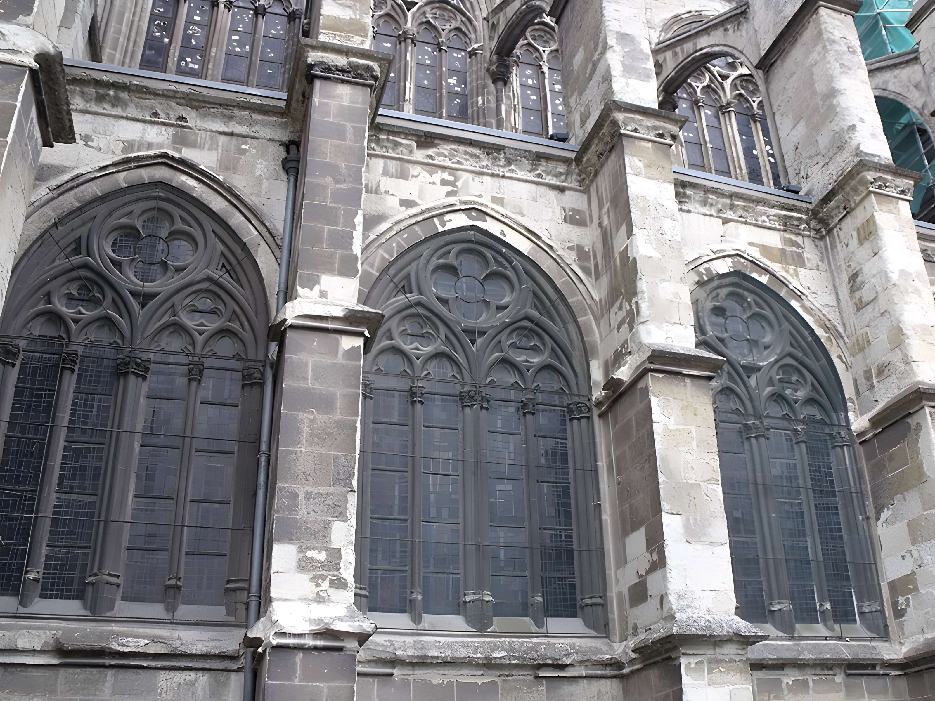 Basilique Notre-Dame-du-Saint-Cordon de Valenciennes