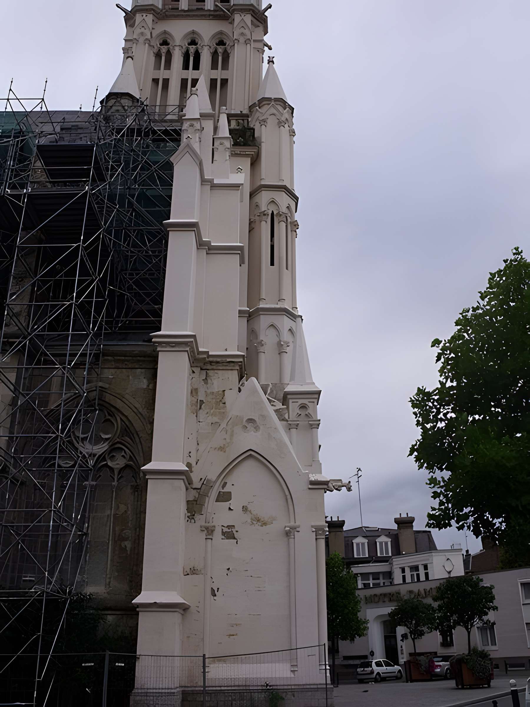 Basilique Notre-Dame-du-Saint-Cordon de Valenciennes