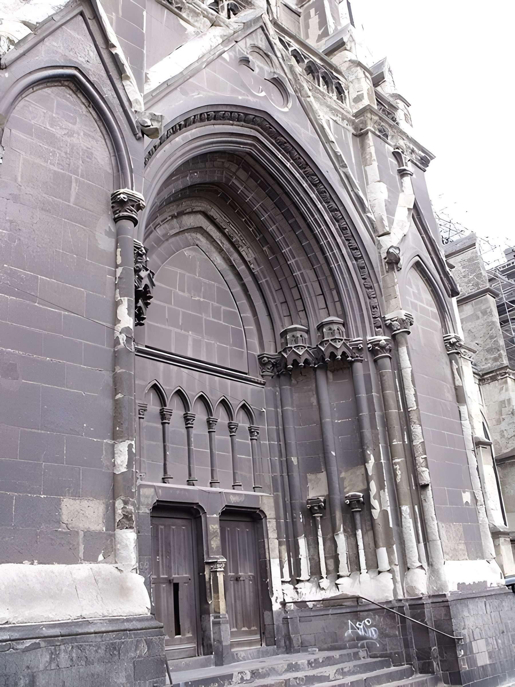 Basilique Notre-Dame-du-Saint-Cordon de Valenciennes