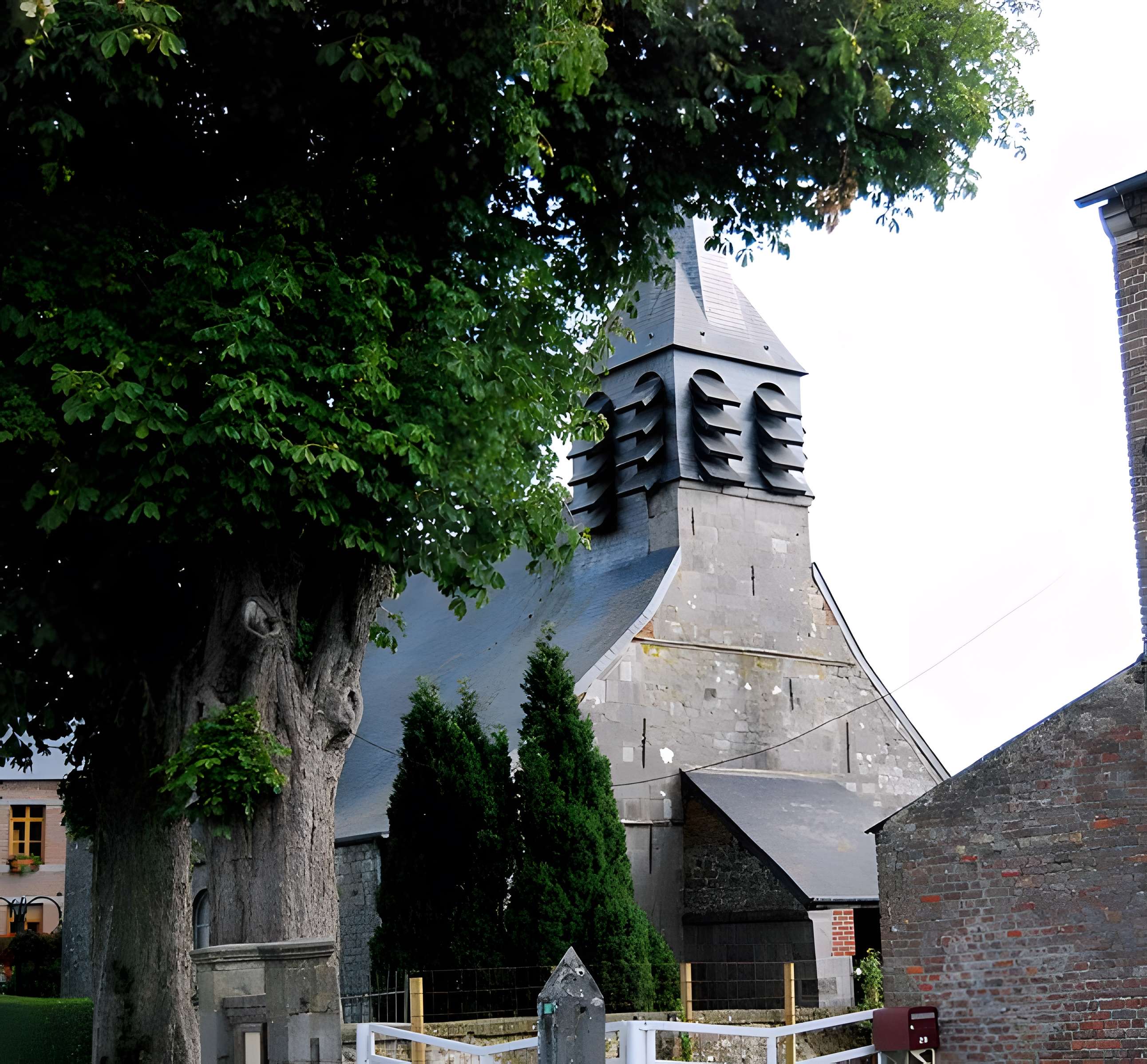 Église Saint-Martin de Monceau-Saint-Waast