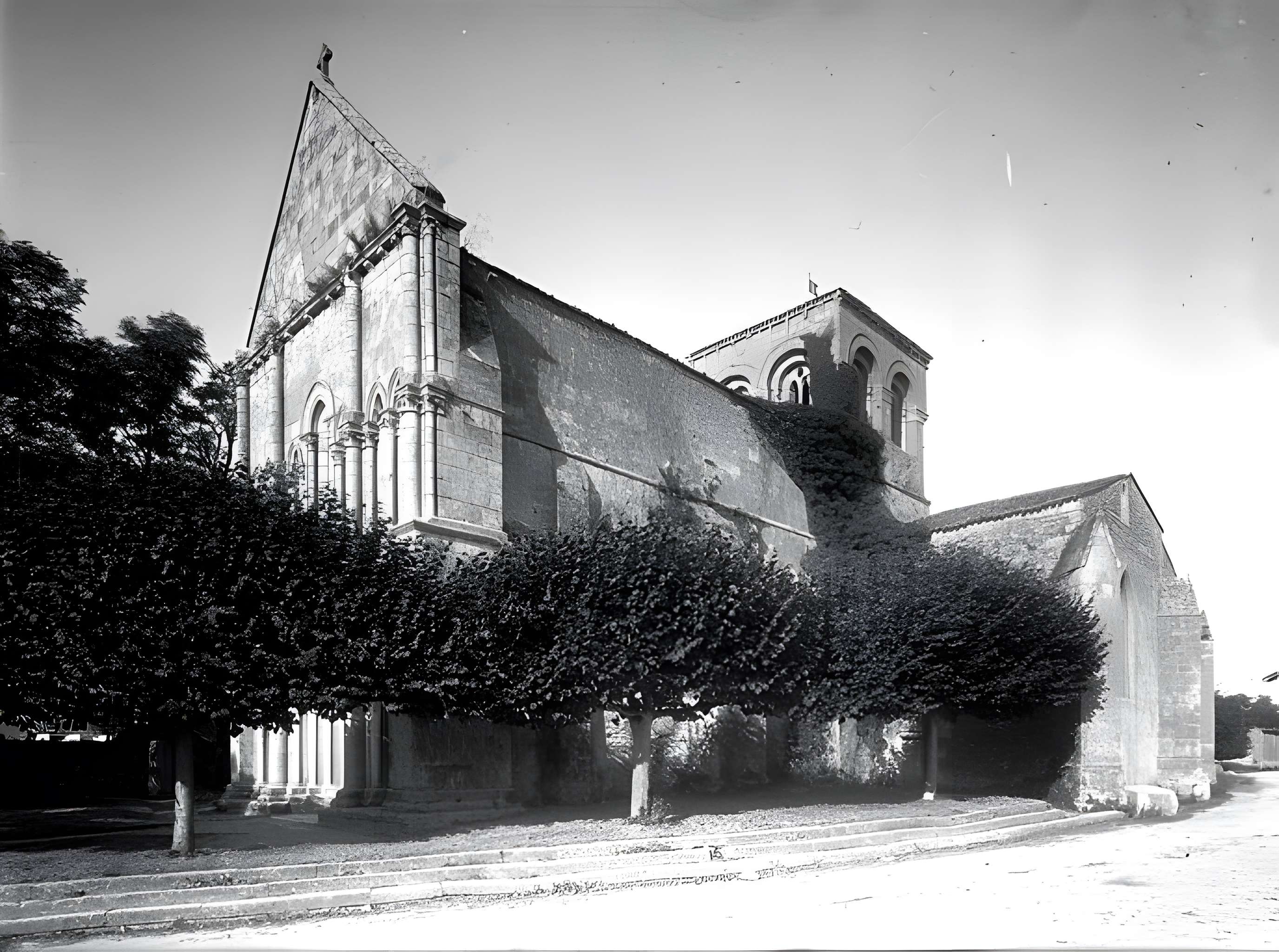 Église Saint-Martin de Montpellier-de-Médillan