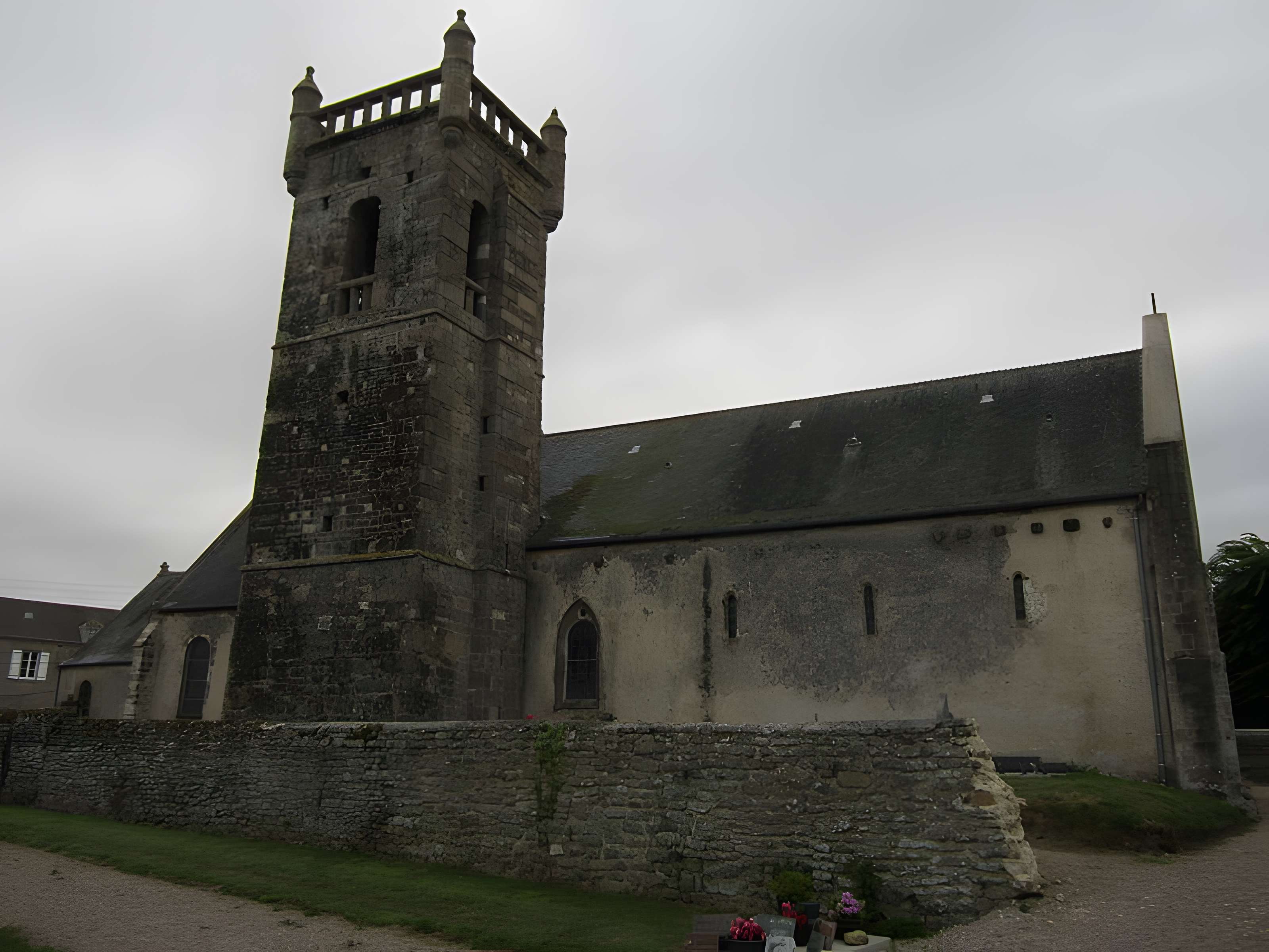 Église Saint-Martin de Néville-sur-Mer