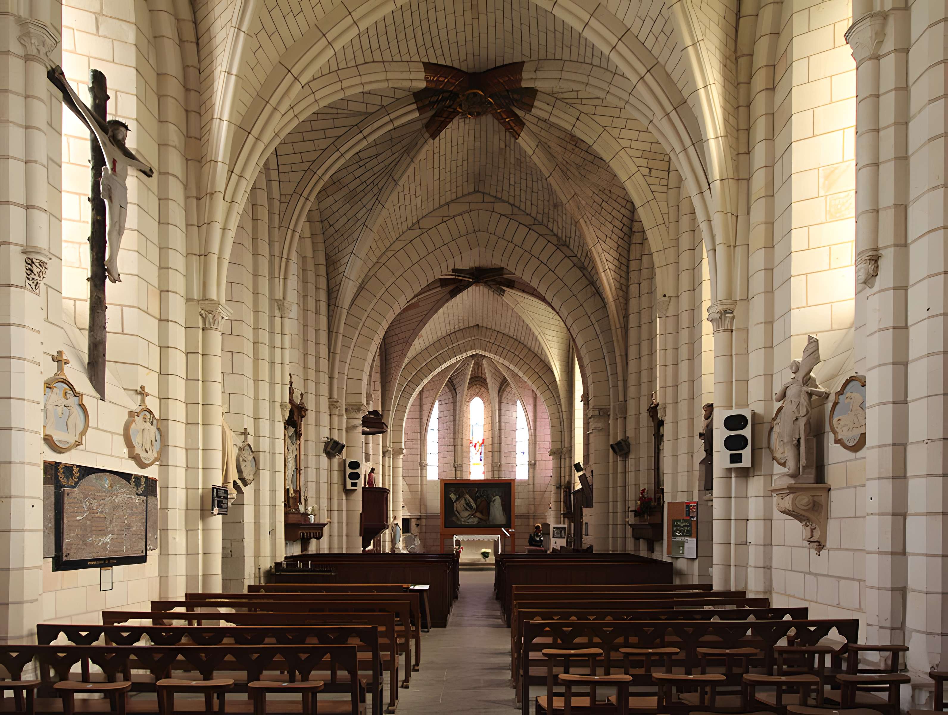 Église Saint-Martin de Nouans-les-Fontaines