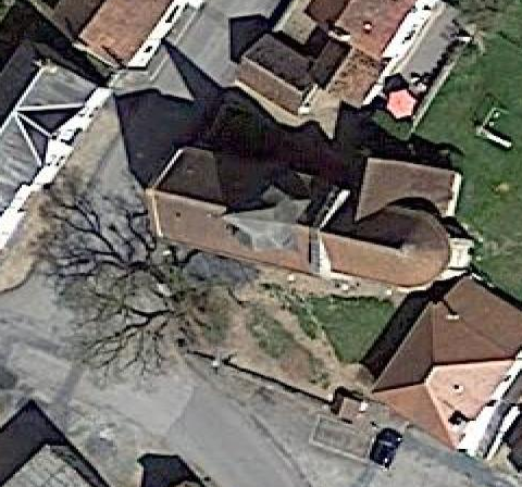 Église Saint-Martin de Nouhant et croix 