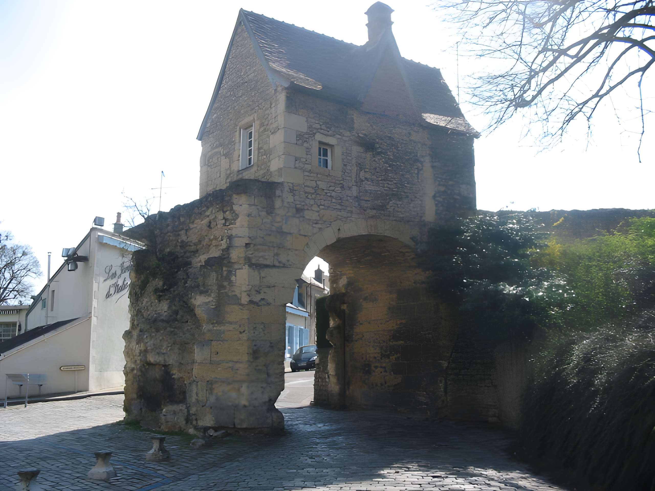 Avant-Porte du Croux de Nevers