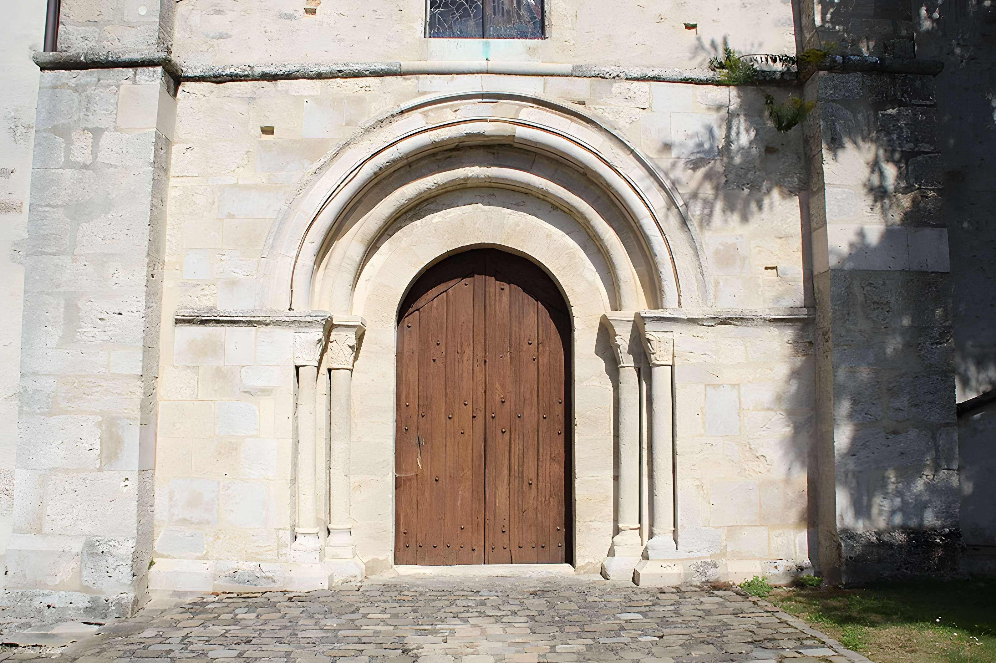 Église Saint-Martin de Saint-Martin-de-Bréthencourt