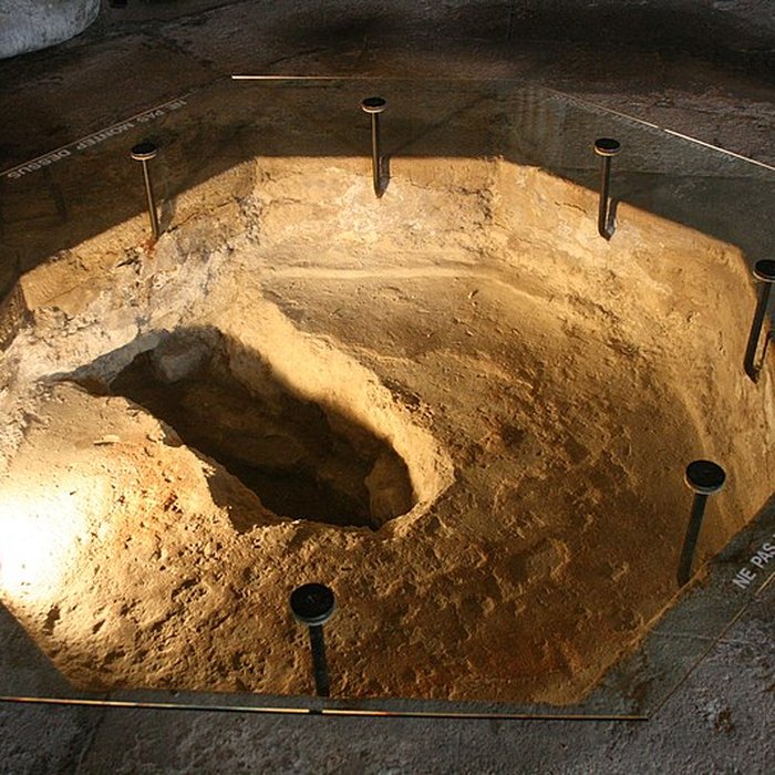 Photo de Baptistère de Venasque