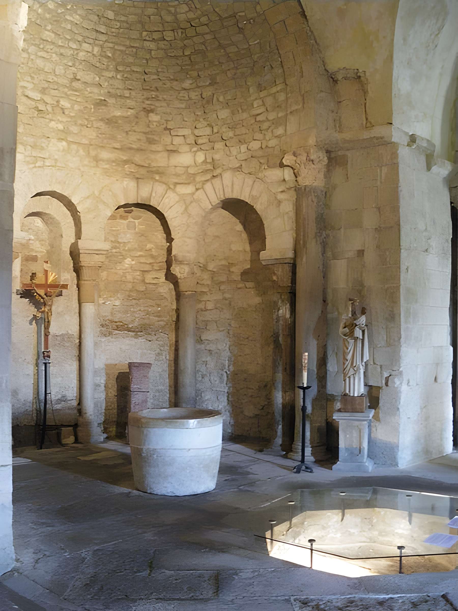 Baptistère de Venasque