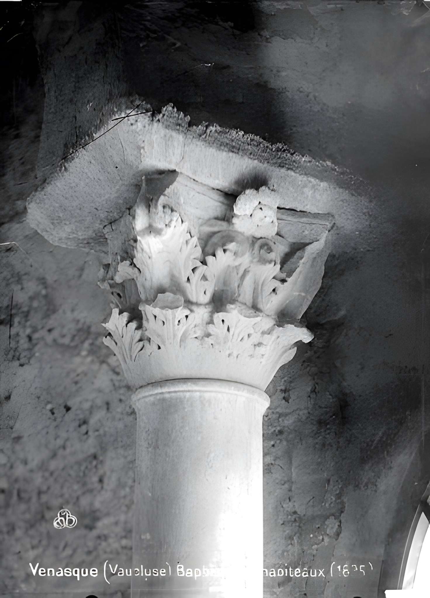 Baptistère de Venasque