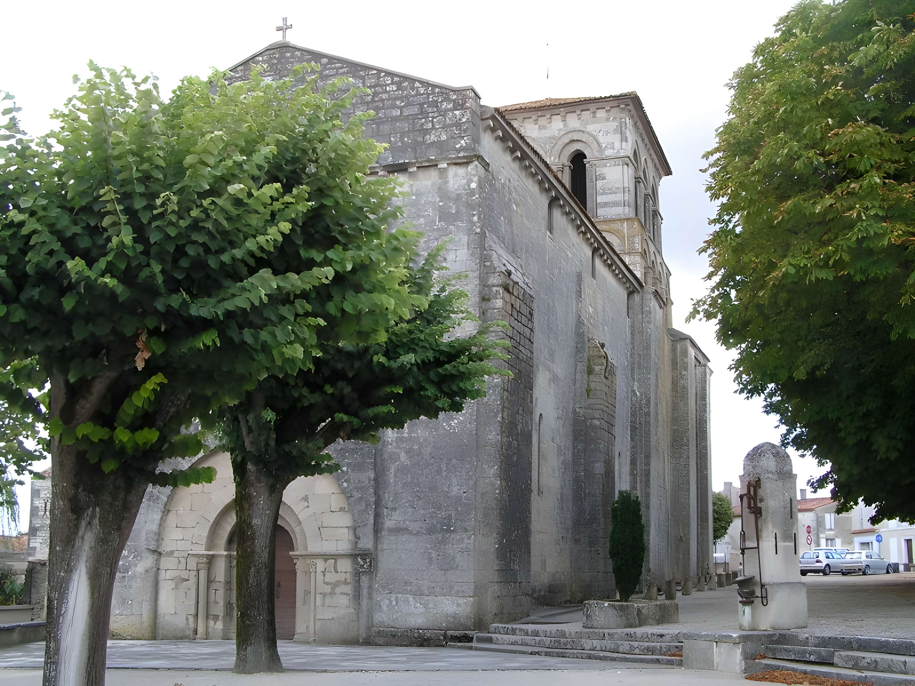 Église Saint-Martin de Sigogne