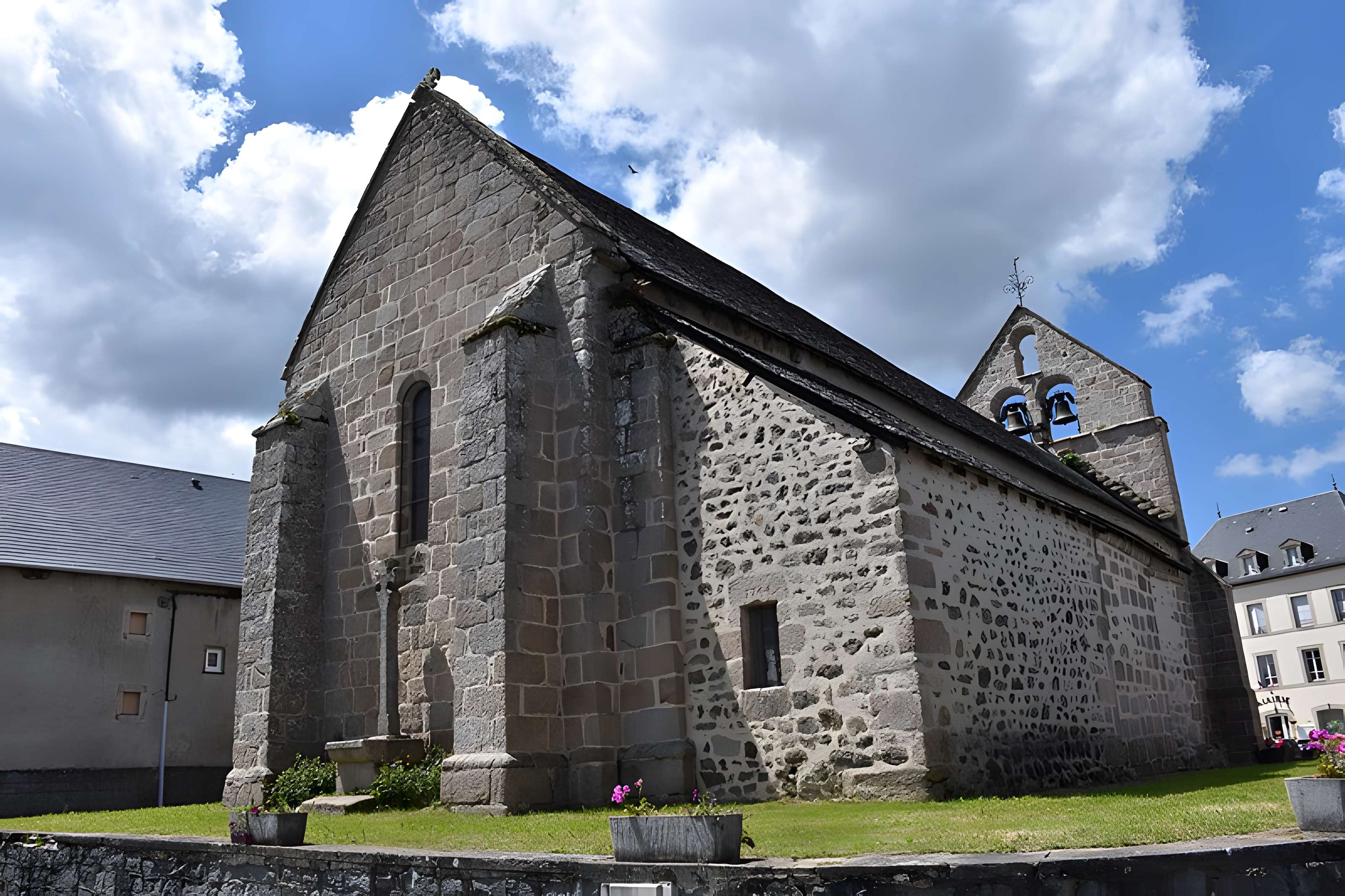 Église Saint-Martin de Sornac