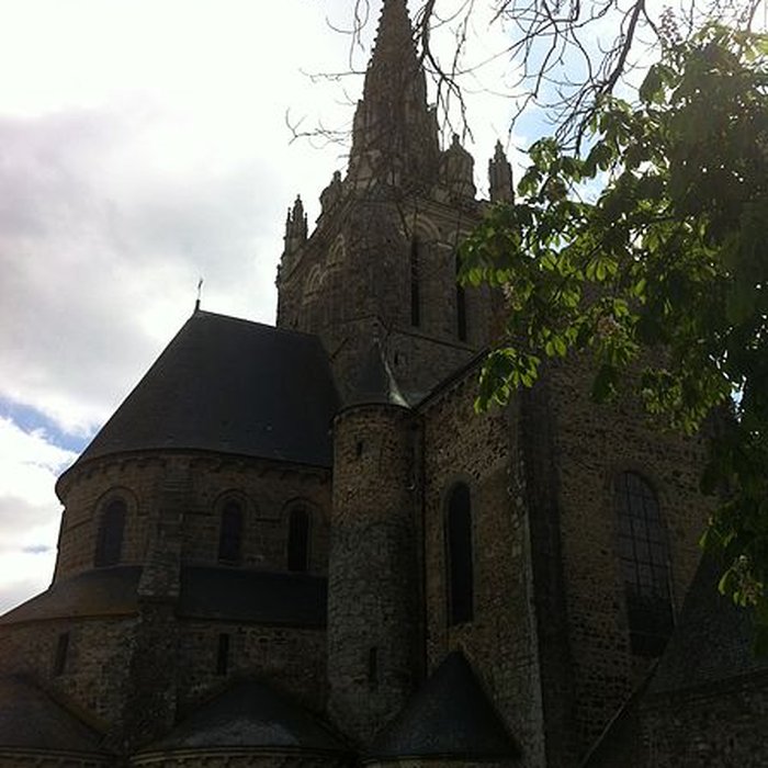 Photo de Basilique Notre-Dame dAvesnières à Laval