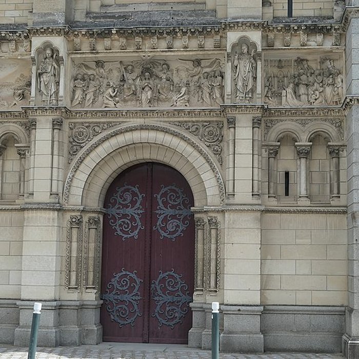 Photo de Basilique Notre-Dame dAvesnières à Laval