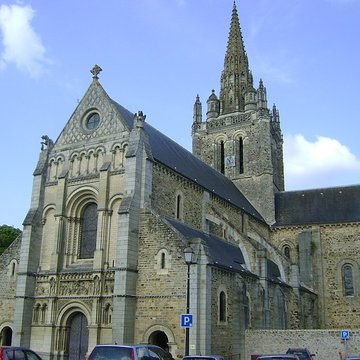Basilique Notre-Dame dAvesnières à Laval