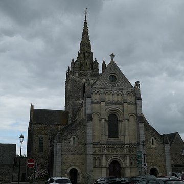 Basilique Notre-Dame dAvesnières à Laval