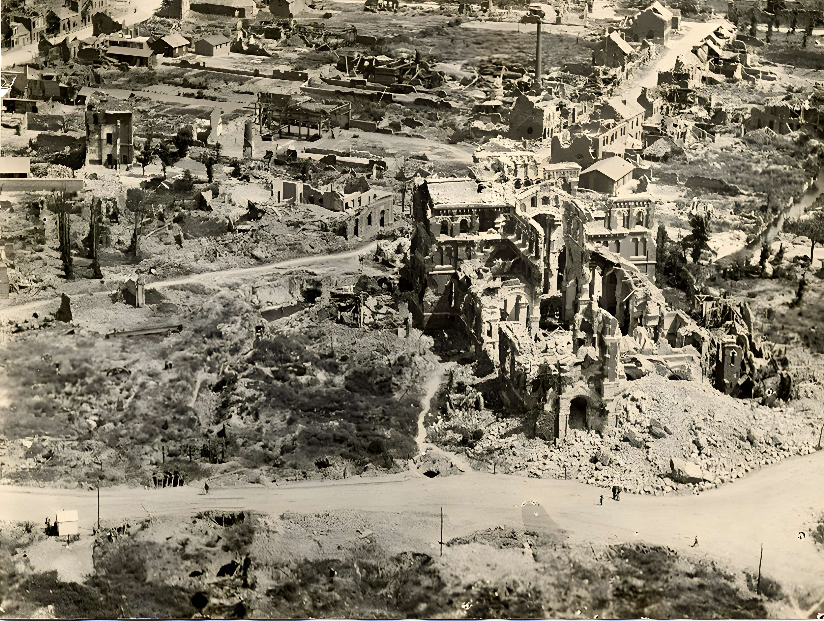 Basilique Notre-Dame de Brebières à Albert