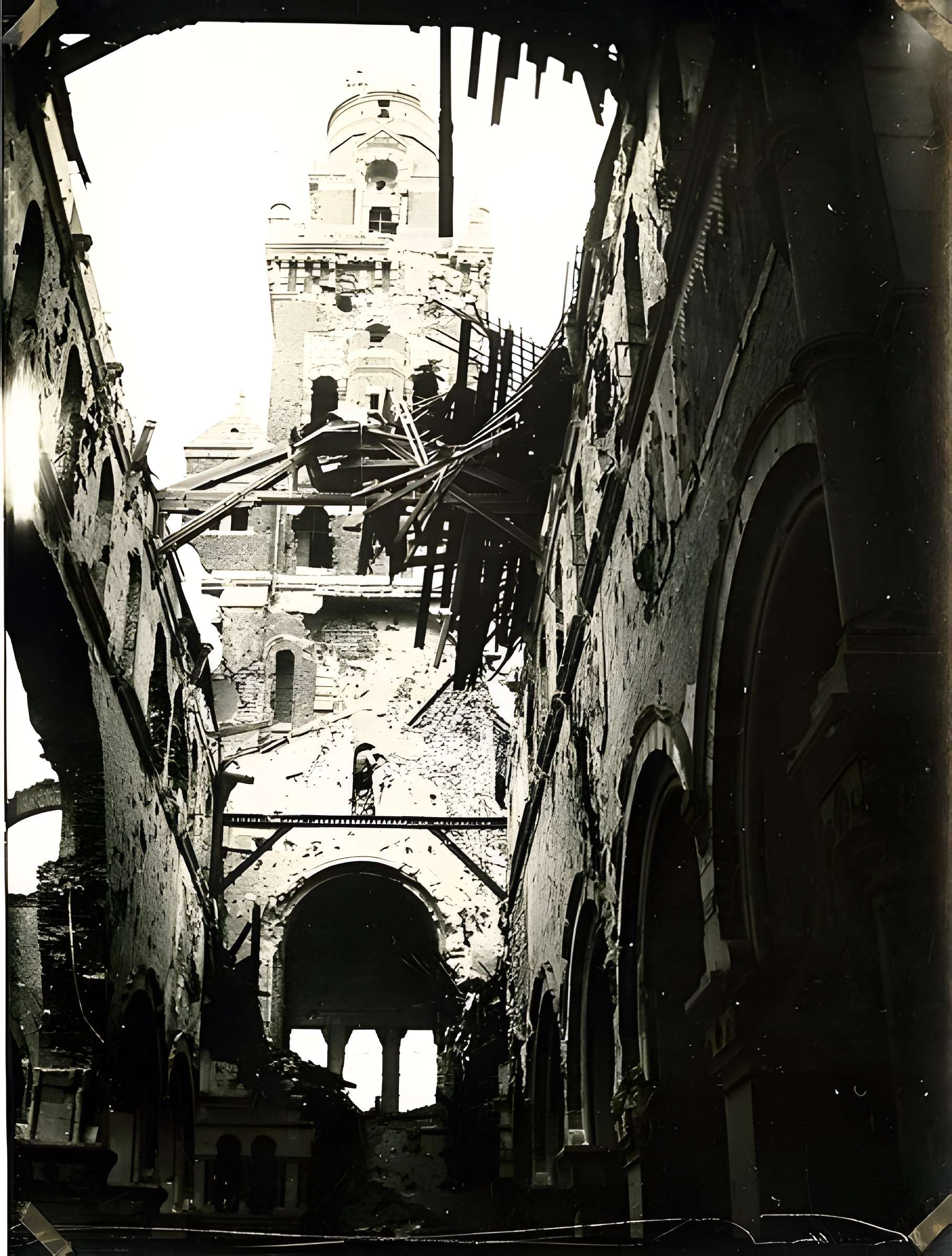 Basilique Notre-Dame de Brebières à Albert