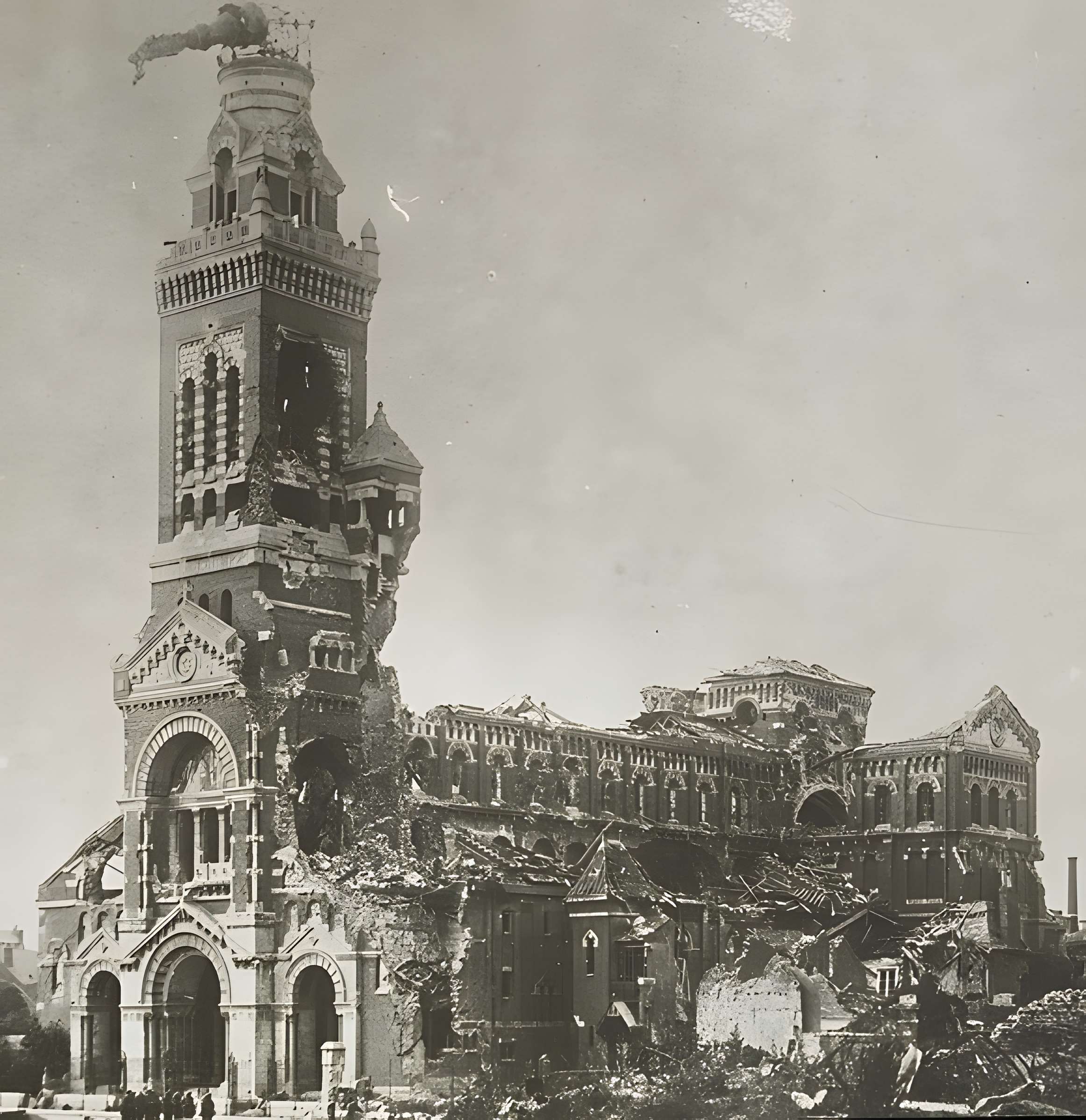 Basilique Notre-Dame de Brebières à Albert