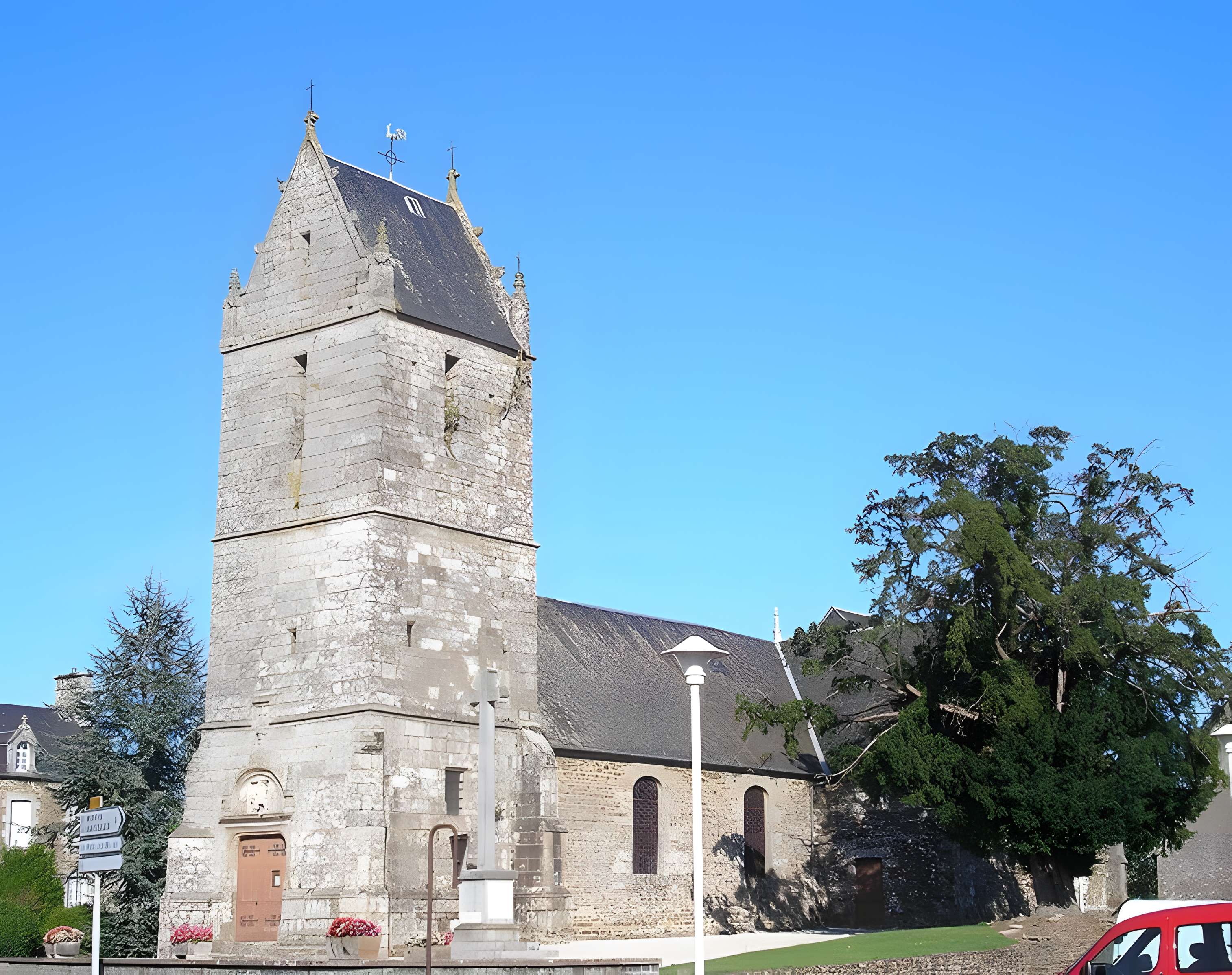 Église Saint-Martin des Biards d'Isigny-le-Buat 