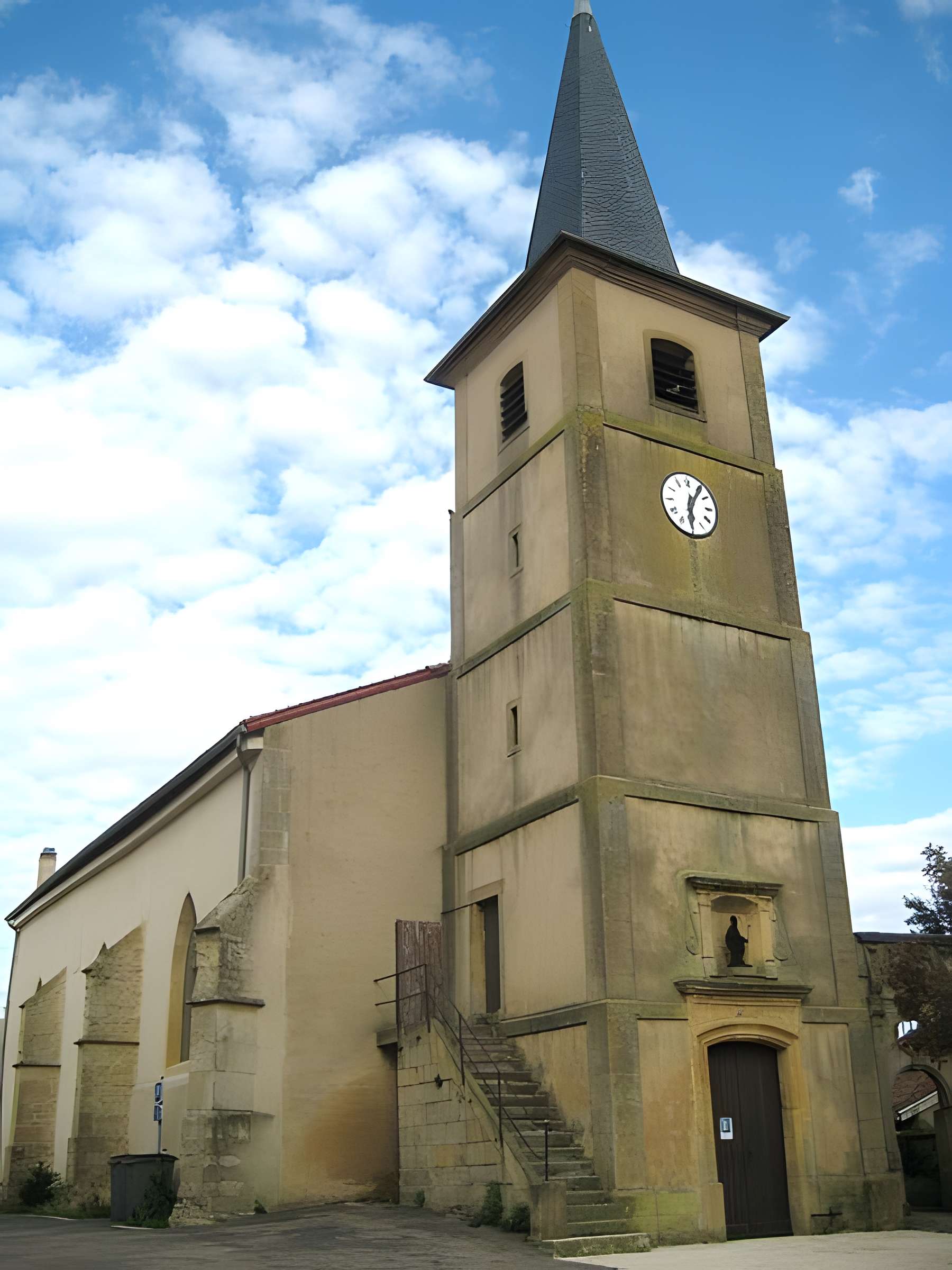 Église Saint-Martin d'Hatrize et ossuaire 