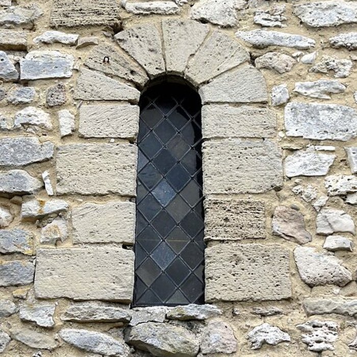 Photo de Église Saint-Martin dOmerville et 2 croix