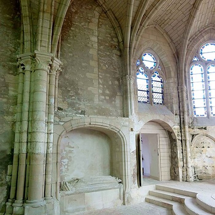 Photo de Église Saint-Martin dOmerville et 2 croix