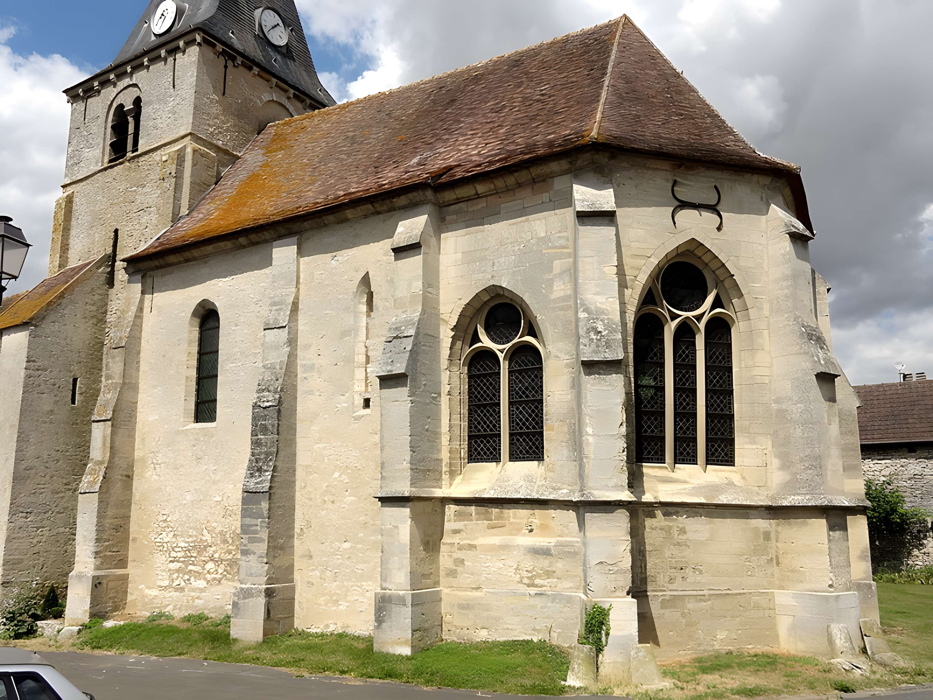 Église Saint-Martin d'Omerville et 2 croix