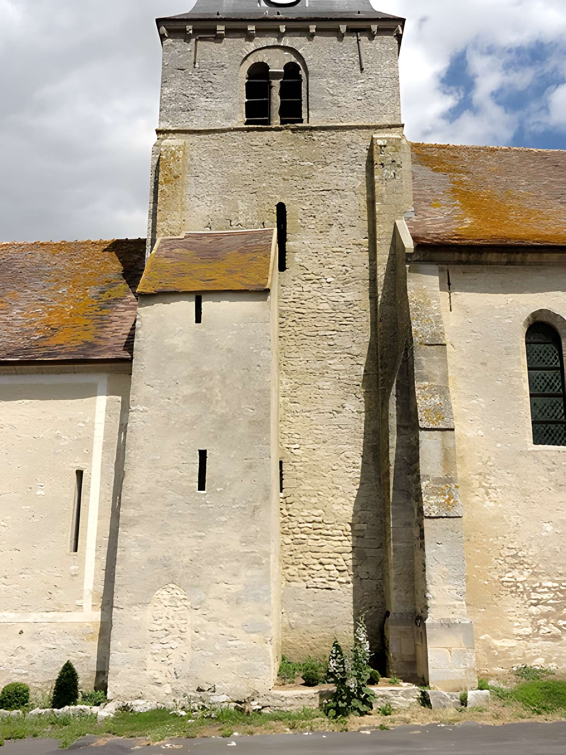 Église Saint-Martin d'Omerville et 2 croix