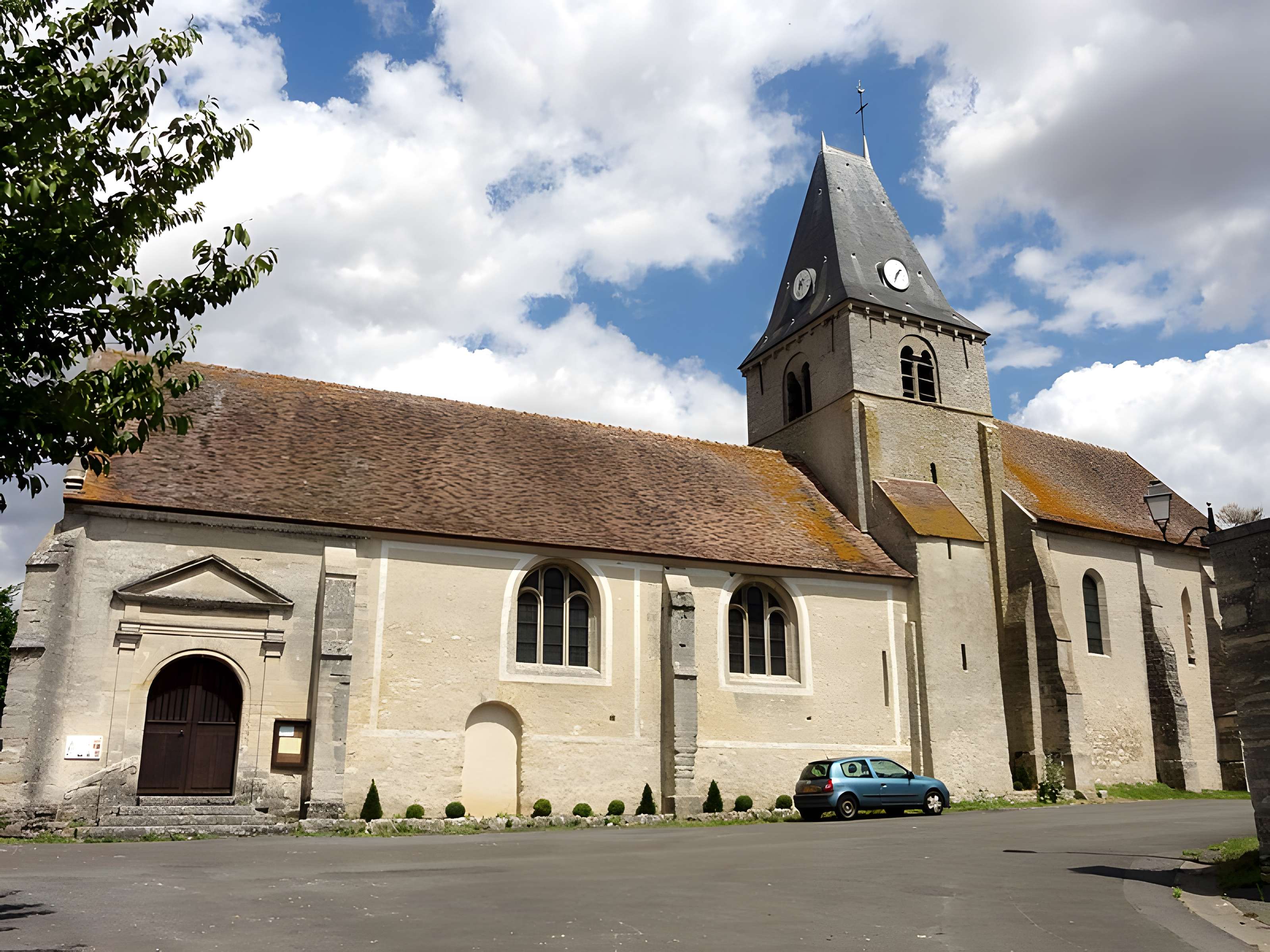 Église Saint-Martin d'Omerville et 2 croix