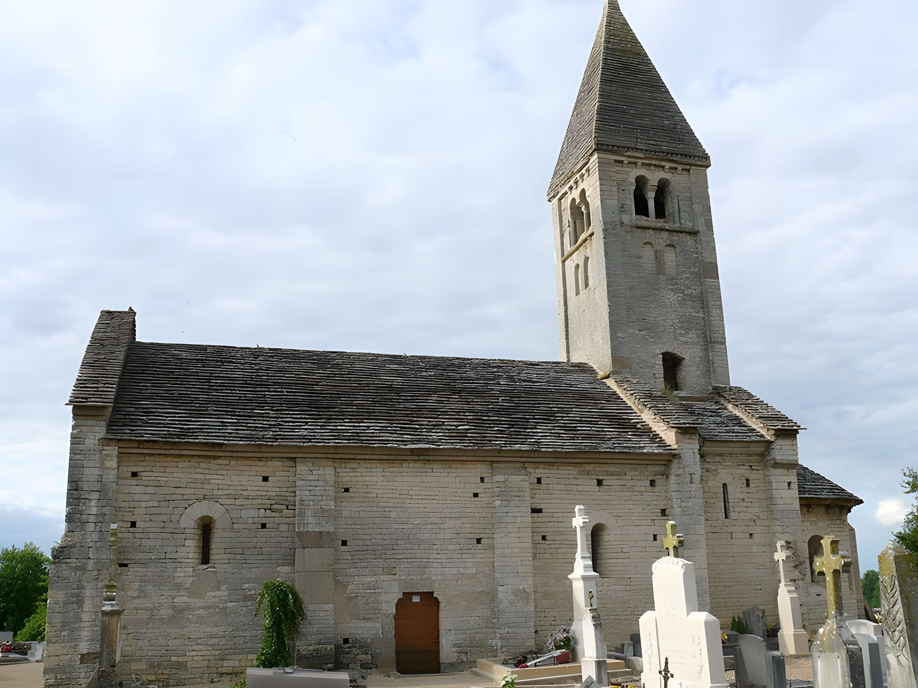 Église Saint-Martin d'Ougy 