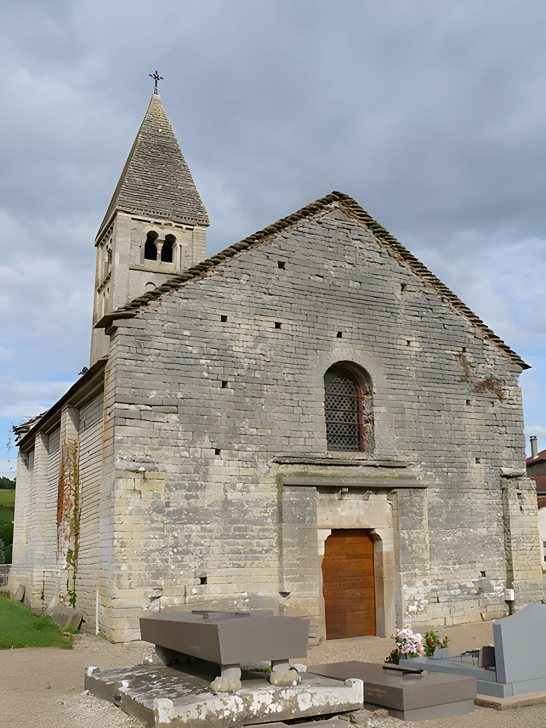 Église Saint-Martin d'Ougy