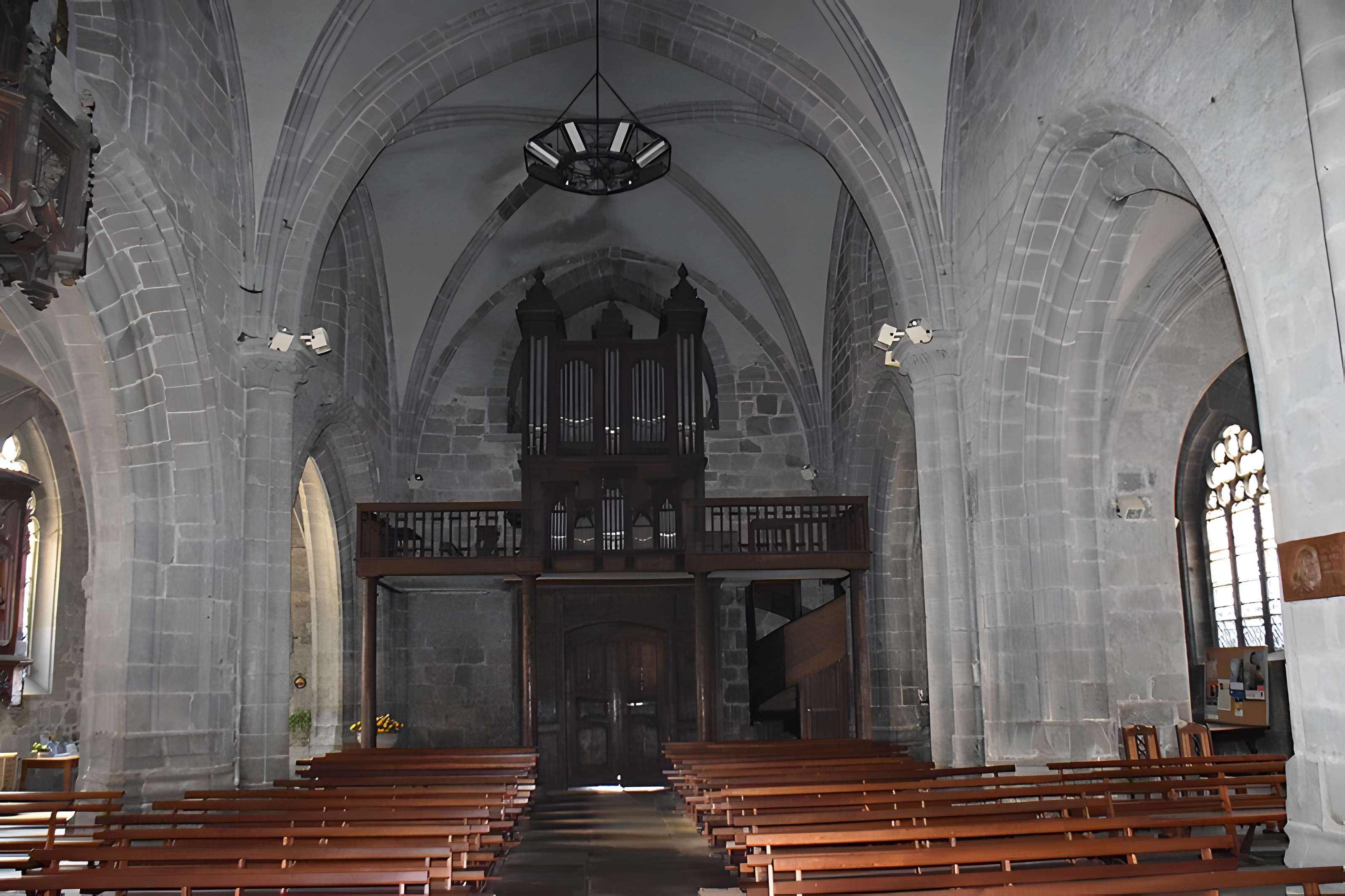 Église Saint-Martin d'Ussel