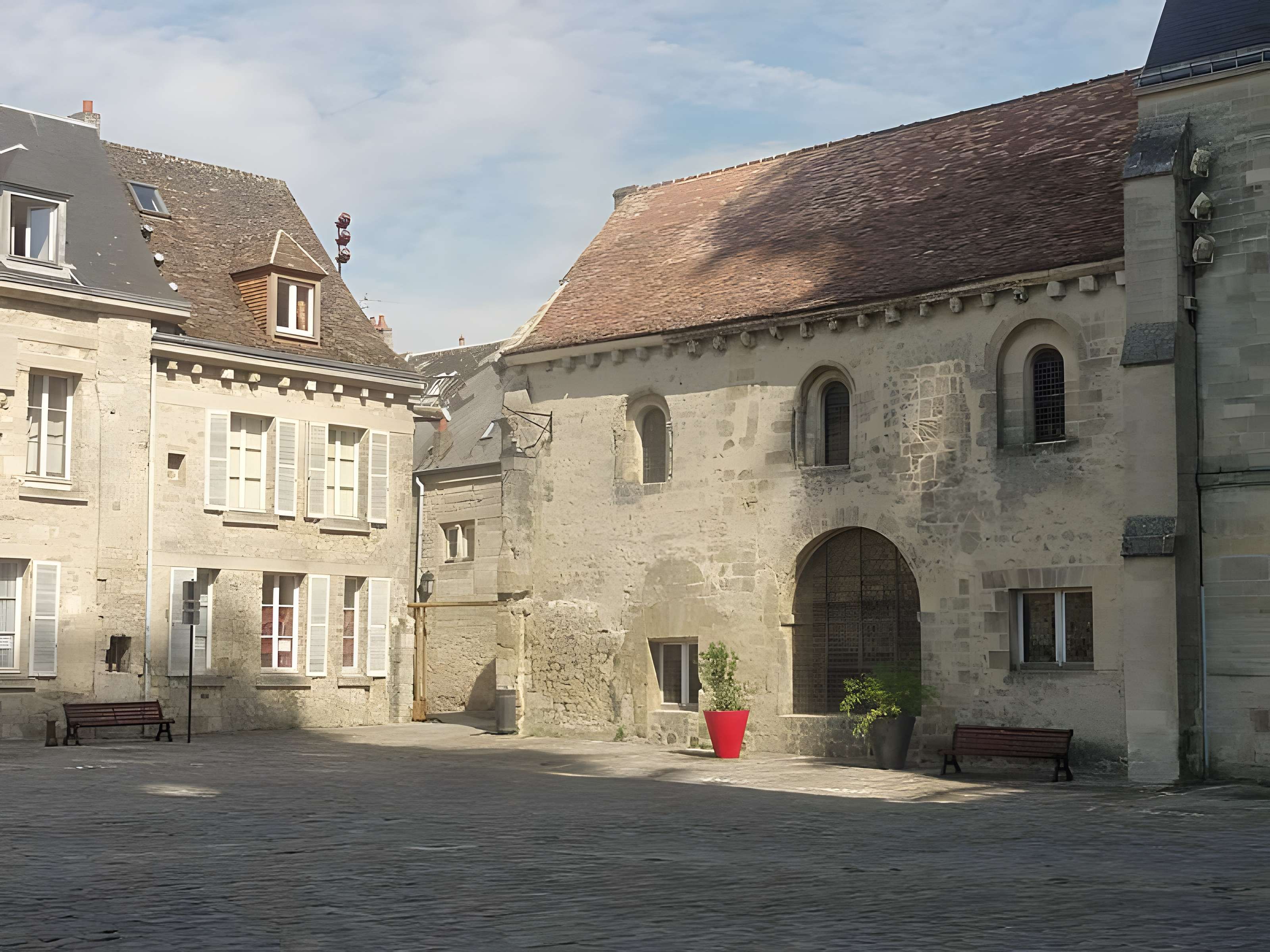 Église Saint-Martin-au-Parvis de Laon