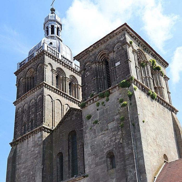 Photo de Basilique Saint-Andoche de Saulieu