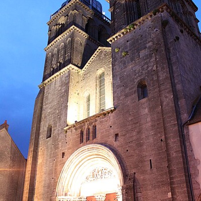 Photo de Basilique Saint-Andoche de Saulieu