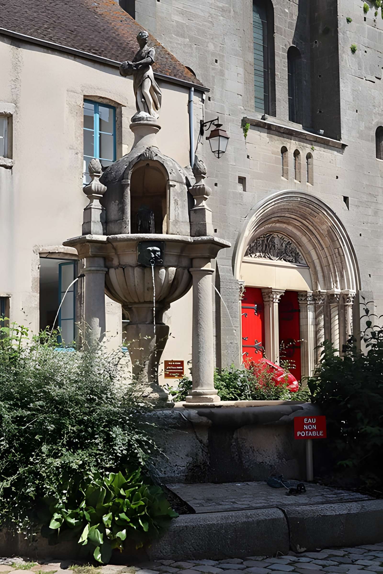 Basilique Saint-Andoche de Saulieu
